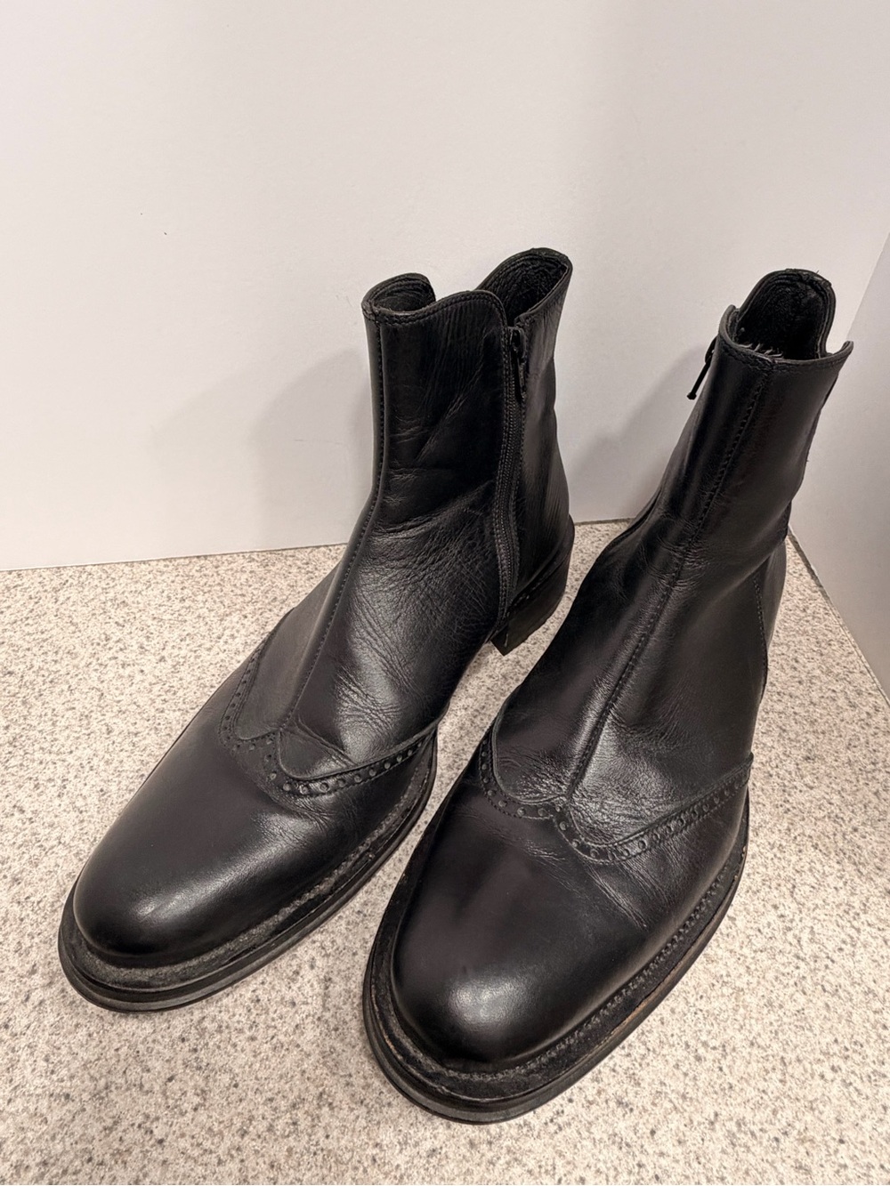METROPOLITAN VIEW Leather Dress Boots - Men's Size 9 - Black - Made in Italy